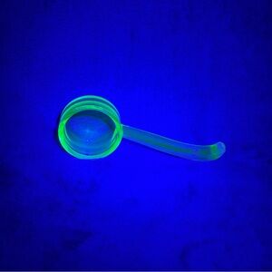 VTG Small Ladle/Scoop 5" Vaseline Uranium Depression Glass Glows W Black Light